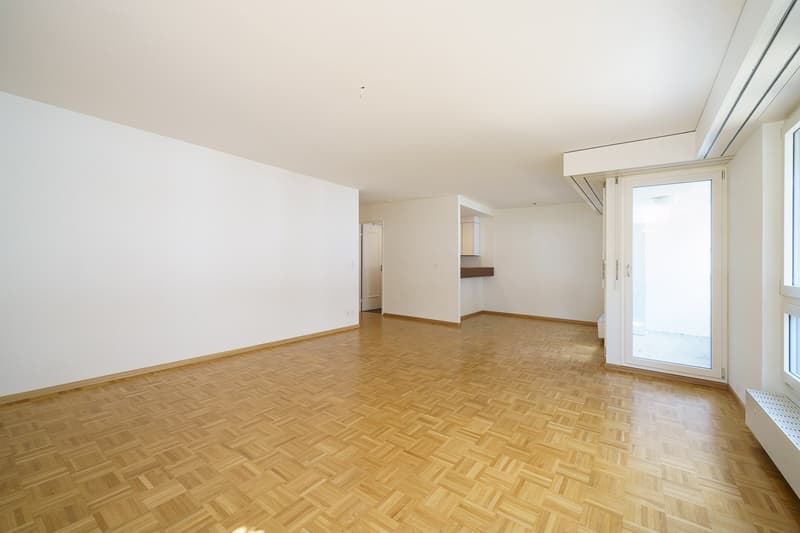 Ruhig gelegene 4-Zimmer-Wohnung in Biel-Benken (3)