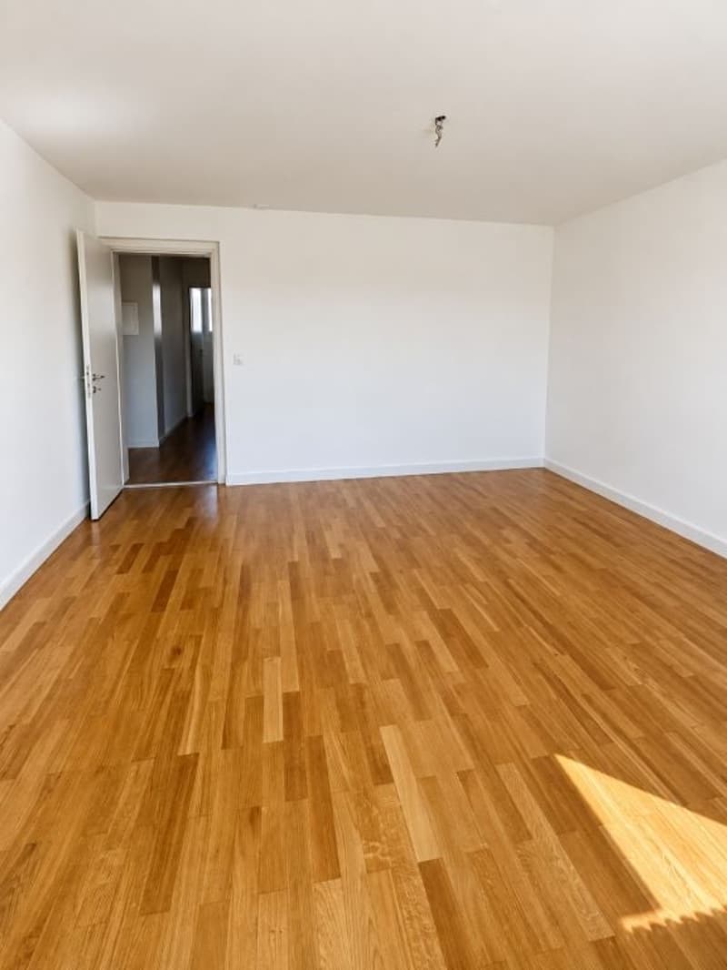 Charmante, helle Wohnung mit Balkon (3)