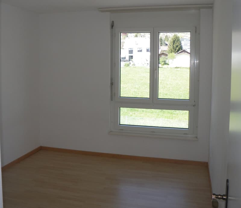 Schöne 4.5-Zimmerwohnung in Bettlach, 2. Obergeschoss (8)