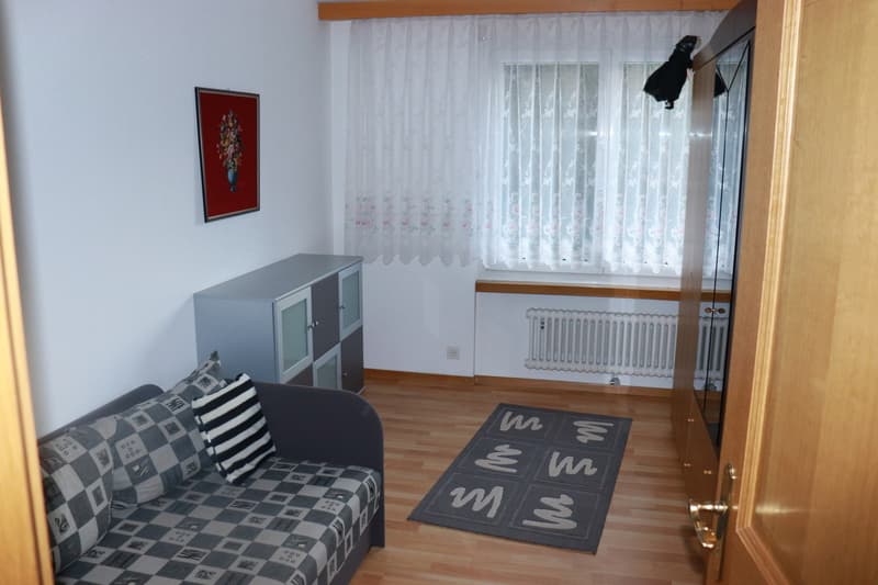 Zentrumsnahe 4.5-Zimmer-Wohnung mit Garage und Lift in Glis! (7)