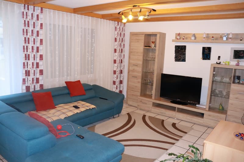 Zentrumsnahe 4.5-Zimmer-Wohnung mit Garage und Lift in Glis! (3)