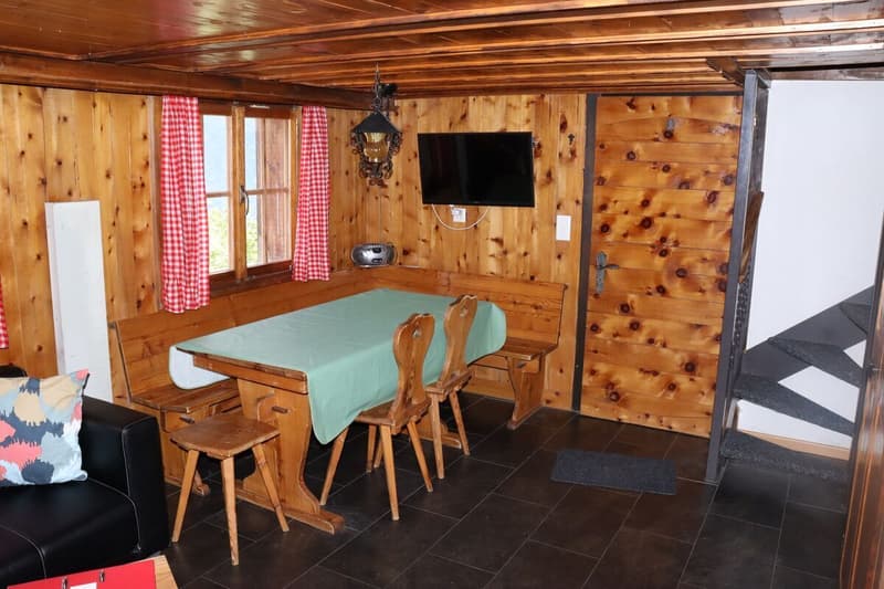 Charmanter Walliser Stadel mit Panorama und Garage in Oberems (1)