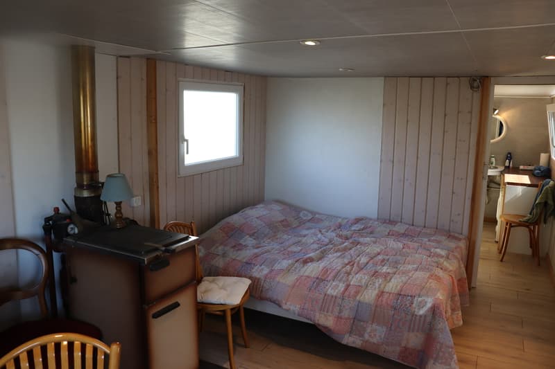 Hübsches Campinghaus in idyllischer Lage bei La Neuveville! (9)