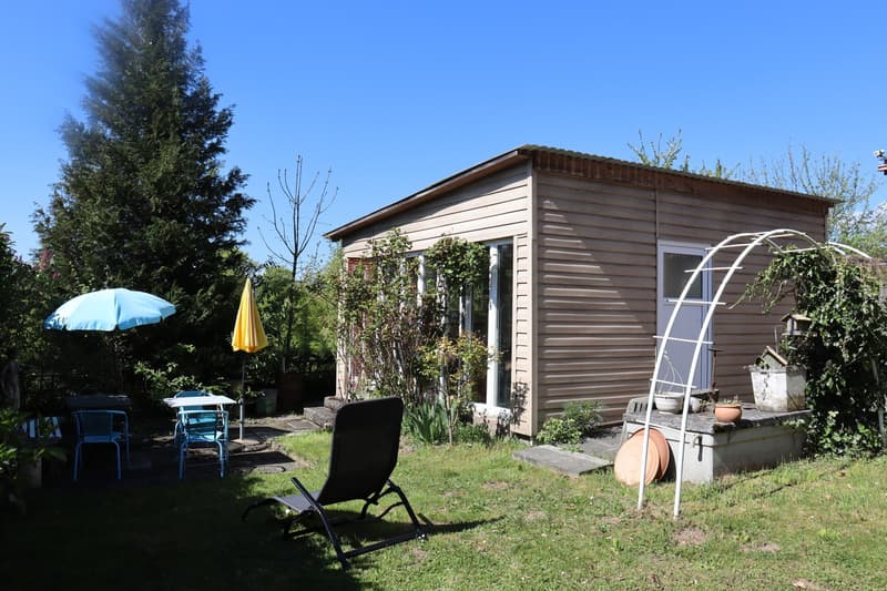 Hübsches Campinghaus in idyllischer Lage bei La Neuveville! (1)