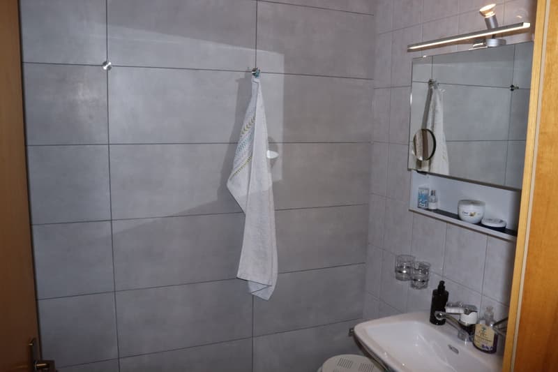 Appartement 4.5 p. lumineux à Sion - Helle 4.5-Zi.-Wohnung in Sitten (9)