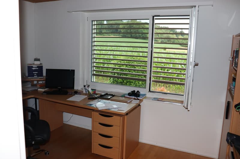 5.5-Zimmer-Einfamilienhaus mit grossem Garten und Wohlfühlcharme! (10)