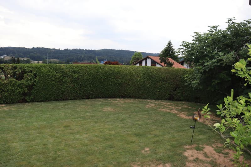 5.5-Zimmer-Einfamilienhaus mit grossem Garten und Wohlfühlcharme! (8)