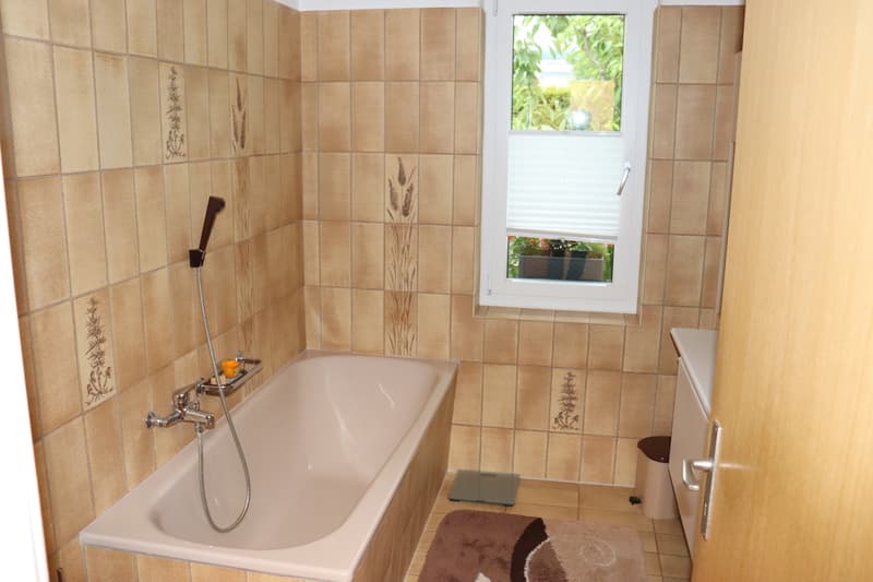 5.5-Zimmer-Einfamilienhaus mit grossem Garten und Wohlfühlcharme! (11)