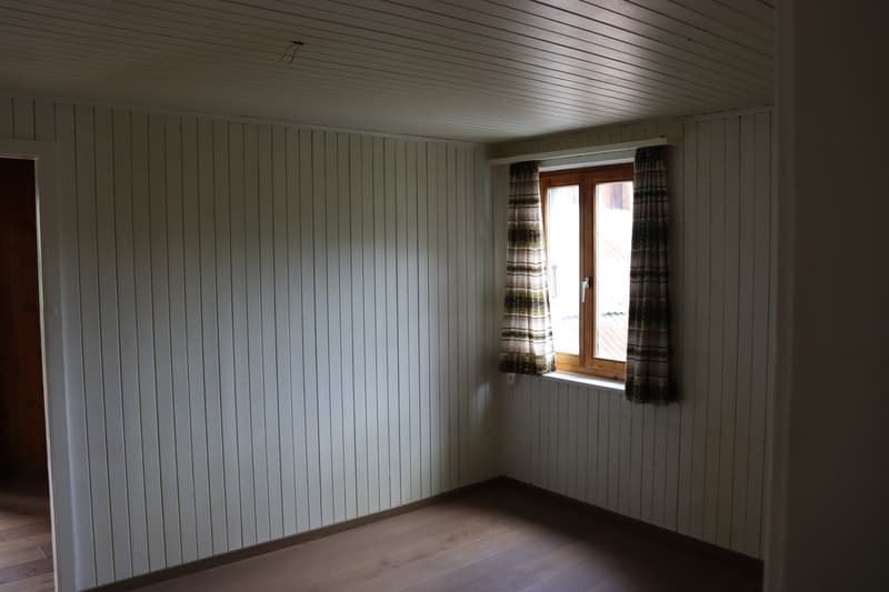Haus im alten Stil zu verkaufen in Agarn VS (7)