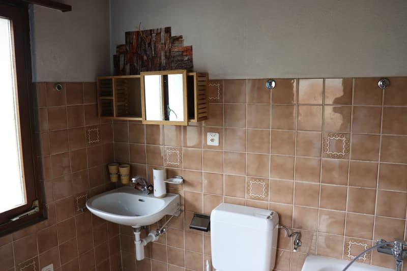 Haus im alten Stil zu verkaufen in Agarn VS (6)