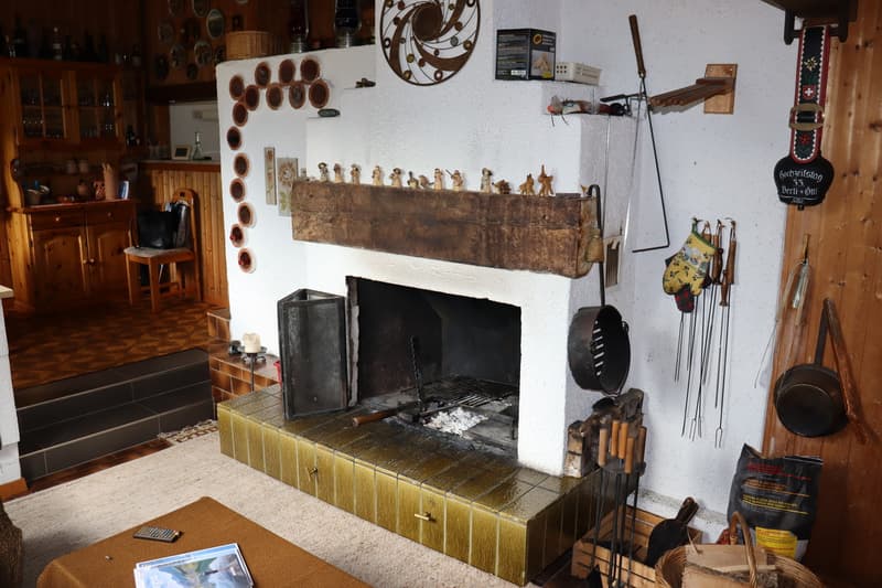 Sonniges Chalet mit Galerie an TOP Lage in Elm! (5)