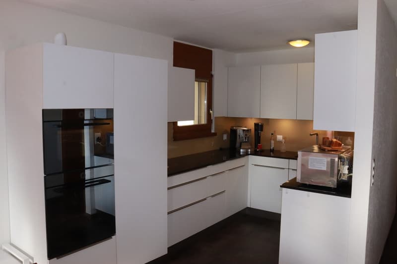 Grosszügiges Wohnen mit modernem Charme und extra Ankleidezimmer! (2)