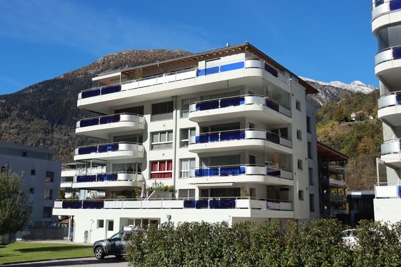 Modernes Wohnen mit Stil, Platz und Wohlfühlfaktor in Naters! (1)