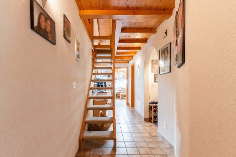 Spacious 5 Bedroom Top Floor Apartment in Chalet Granit (4)