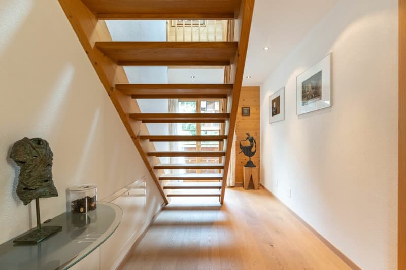 L'appartement exclusif 5.5 pièces avec galerie, Chalet Silberblume (22)