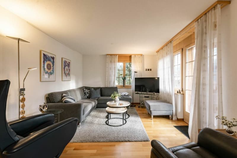 Ampio appartamento di 4,5 locali nel chalet Gemel con vista sulla montagna (10)