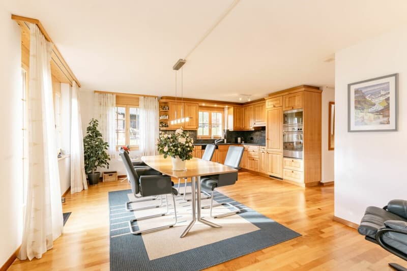 Ampio appartamento di 4,5 locali nel chalet Gemel con vista sulla montagna (8)