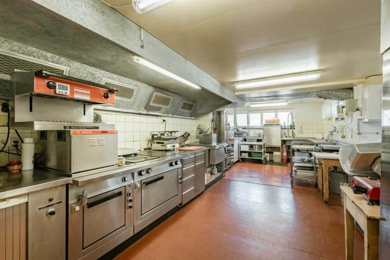 Küche im Hotel Restaurant Alpina-Ritzli in Innertkirchen