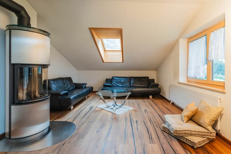 Schöne 3.5-Zimmerwohnung mit traumhafter Aussicht zur Dauermiete (4)