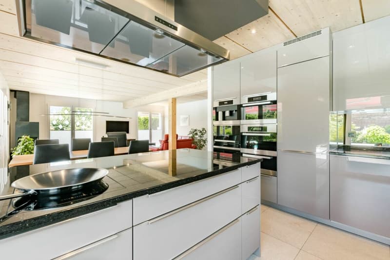 Exklusives Einfamilienhaus mit Pool in Hofstetten (3)