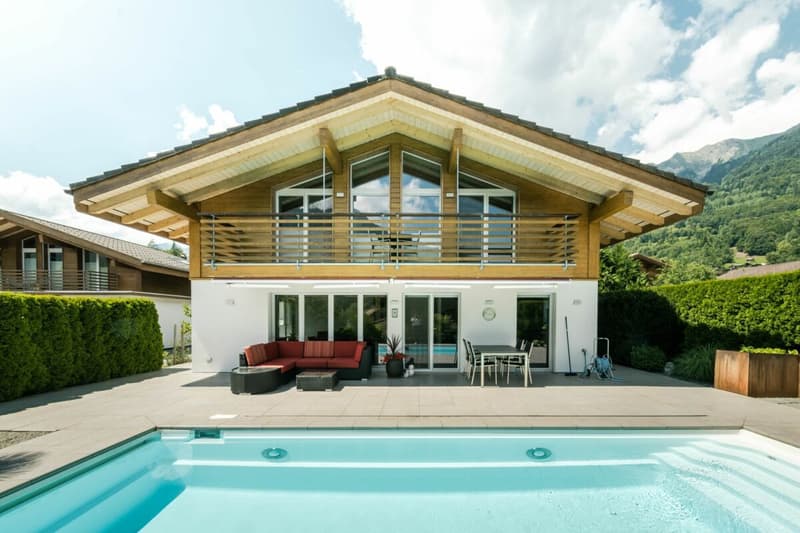 Exklusives Einfamilienhaus mit Pool in Hofstetten (11)
