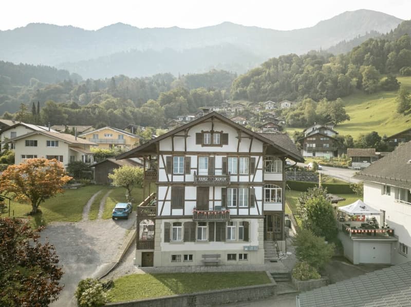 3.5-Zimmerwohnung in Leissigen mit Sicht auf Thunersee (1)