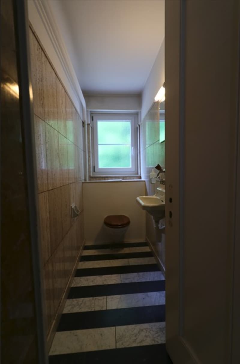WC 1
