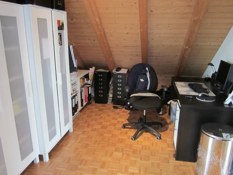 Charmante 3.5-Zimmer-Wohnung mit Balkon in Obergerlafingen (2)