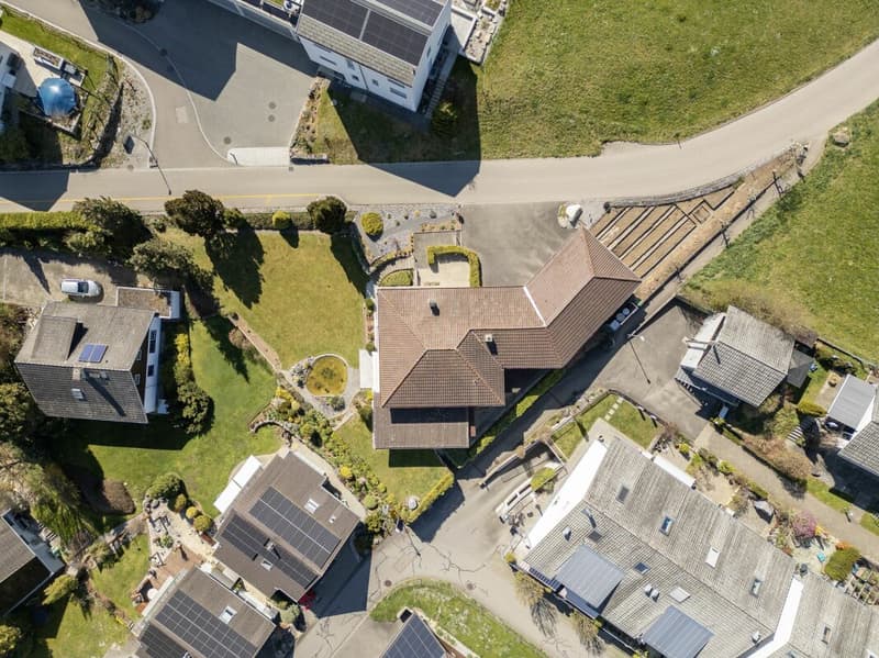 Freistehendes Einfamilienhaus mit Weitsicht (14)