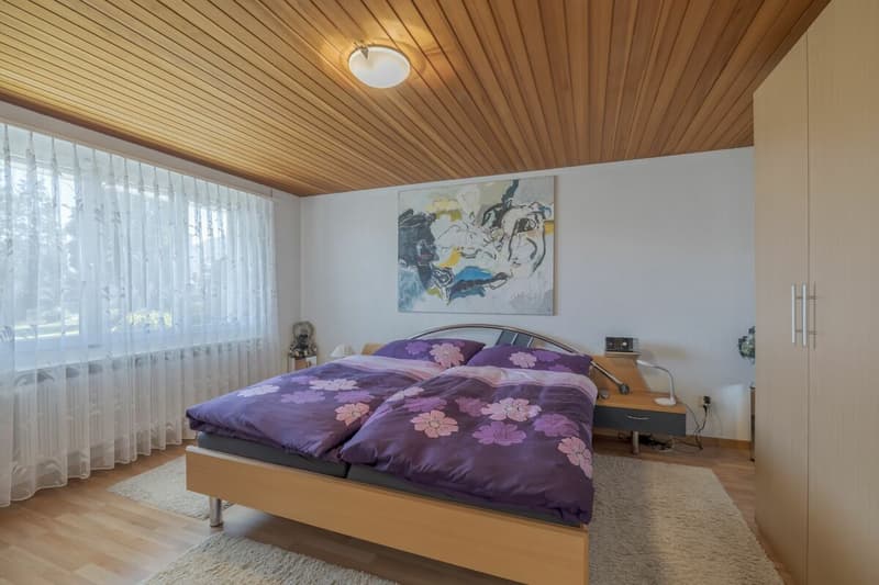 Freistehendes Einfamilienhaus mit Weitsicht (9)