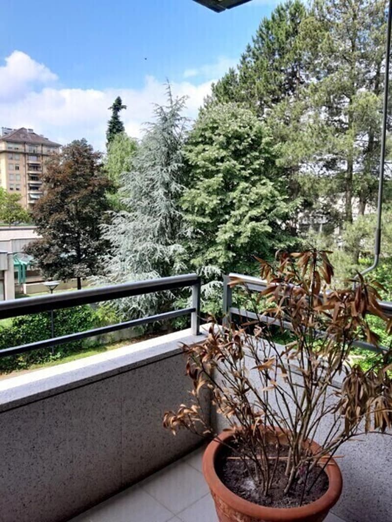 APPARTEMENT 4 PIÈCES À GENÈVE - EAUX-VIVES, MEUBLÉ (10)