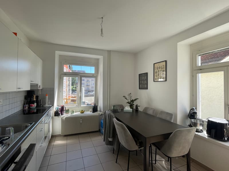 APPARTEMENT 2½ PIÈCES À BIEL/BIENNE (BE), MEUBLÉ, DURÉE DÉTERMINÉE (2)