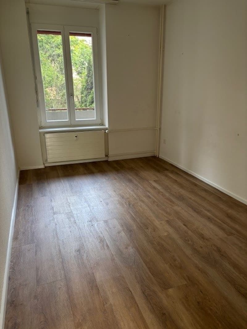 Schöne, helle 2-Zimmerwohnung an ruhiger Lage mit gedecktem Balkon (6)