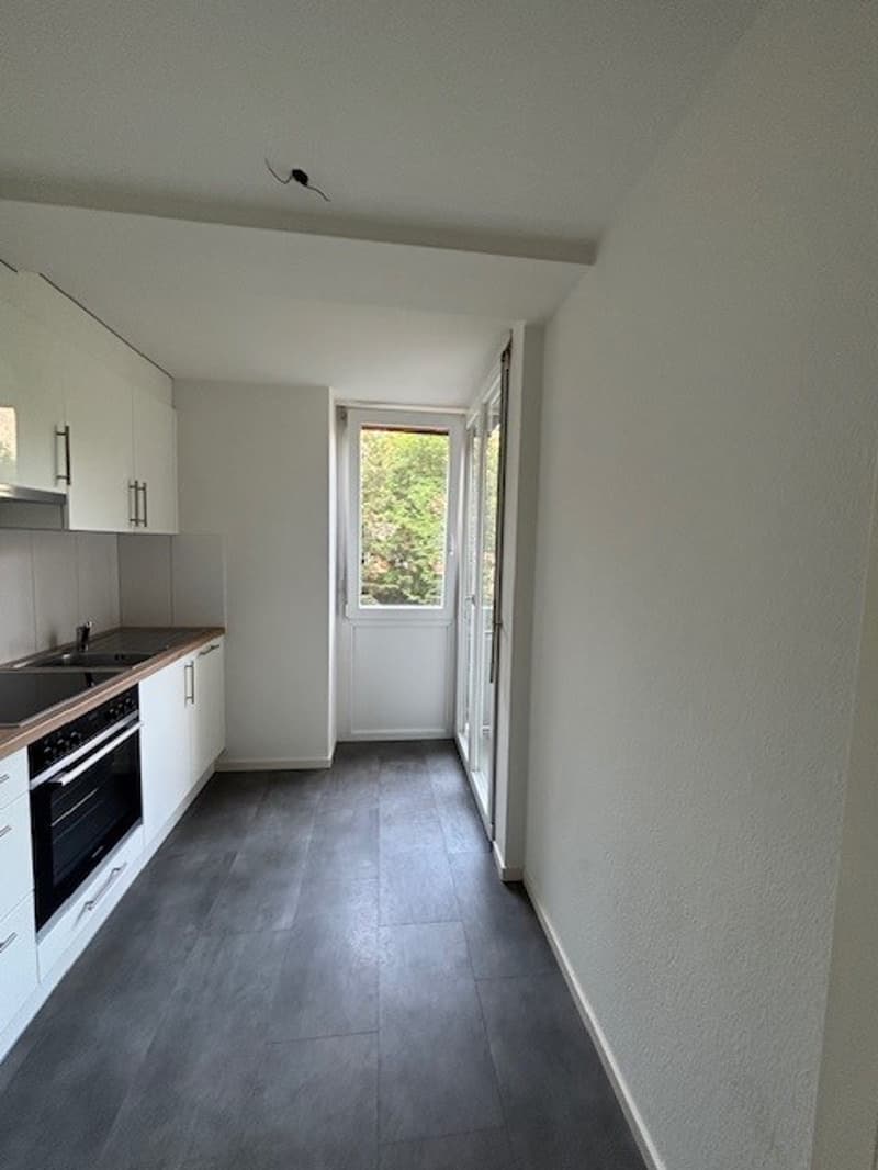 Schöne, helle 2-Zimmerwohnung an ruhiger Lage mit gedecktem Balkon (1)