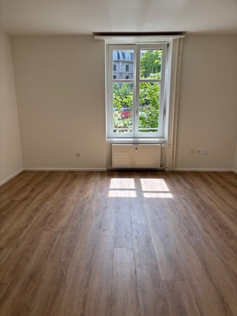 Schöne, helle 2-Zimmerwohnung an ruhiger Lage mit gedecktem Balkon (8)