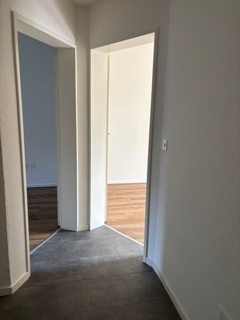 Schöne, helle 2-Zimmerwohnung an ruhiger Lage mit gedecktem Balkon (9)