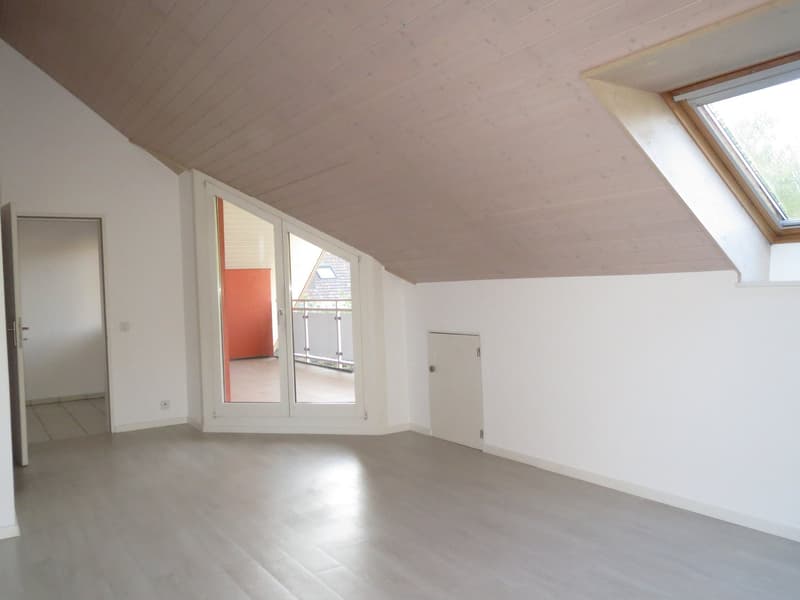Charmante 3.5-Zimmer-Dachwohnung (7)