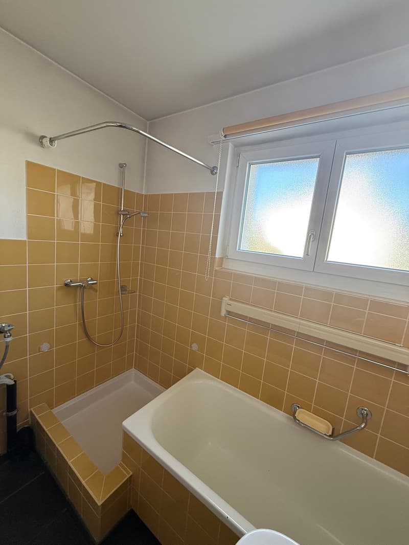 Helle 4-Zimmer-Wohnung mit Balkon in Pratteln (10)