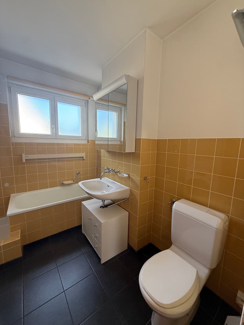 Helle 4-Zimmer-Wohnung mit Balkon in Pratteln (9)