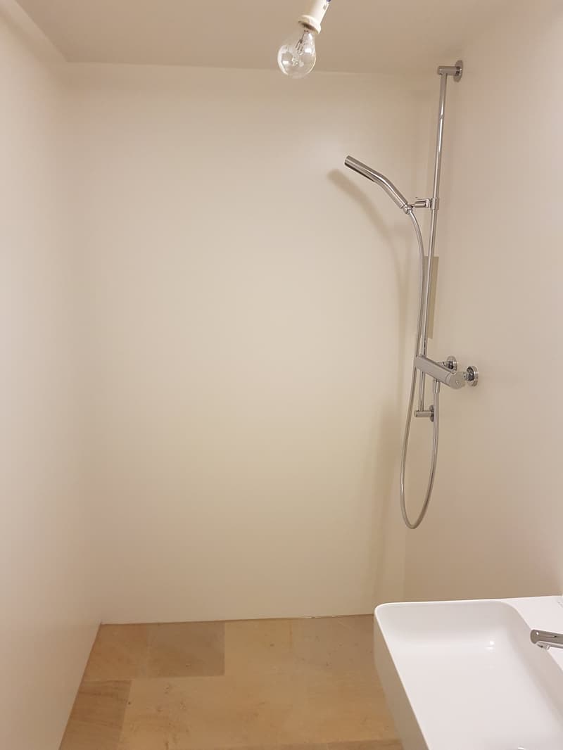 Schöne, moderne Altbauwohnung mit altem, aufgefrischtem Langriehmen-Holzboden im Dorfkern (5)