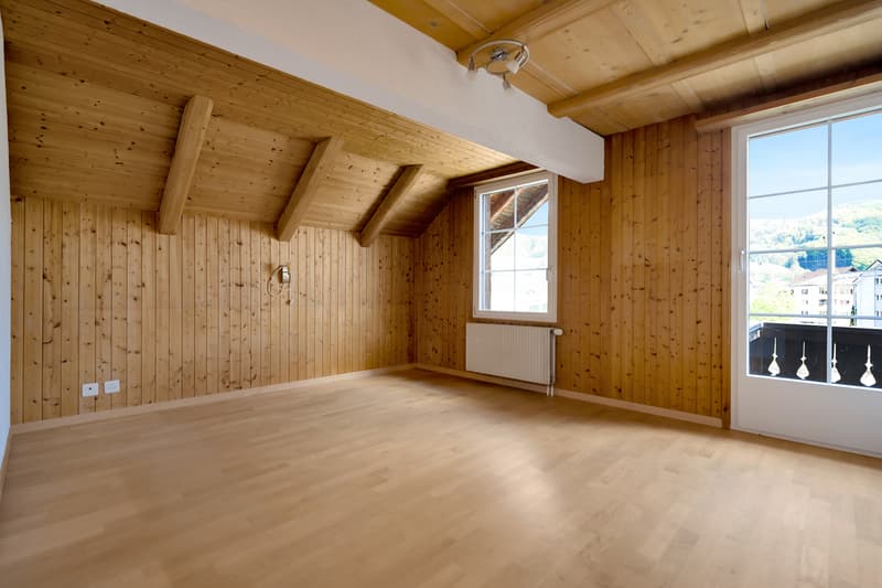 Zimmer mit direktem Ausgang zum Balkon