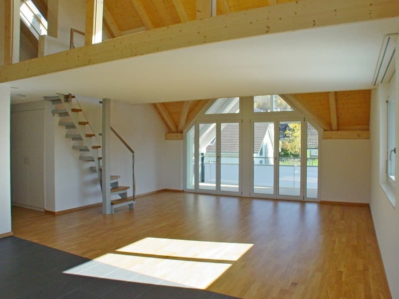 Zu vermieten: Schöne 4.5- Zimmer Dachwohnung mit Galerie (1)