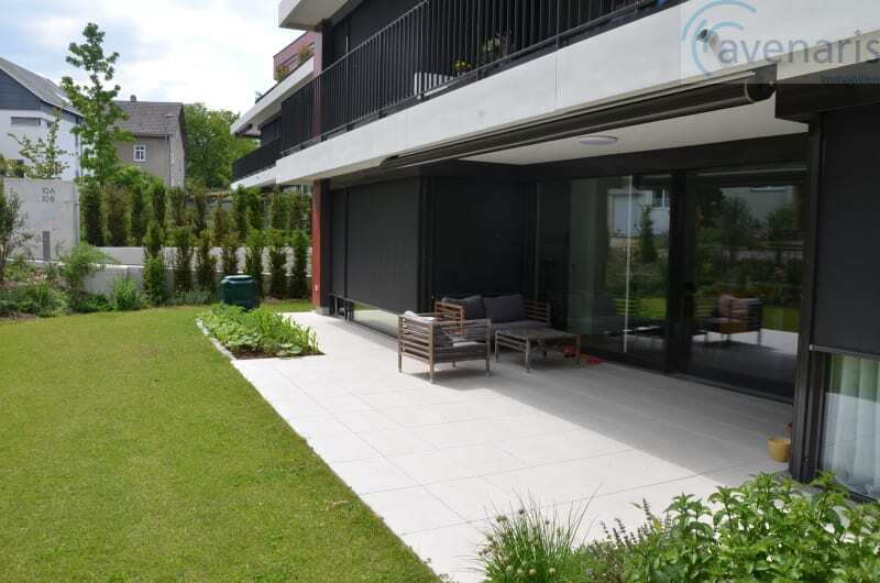 Terrasse mit Garten