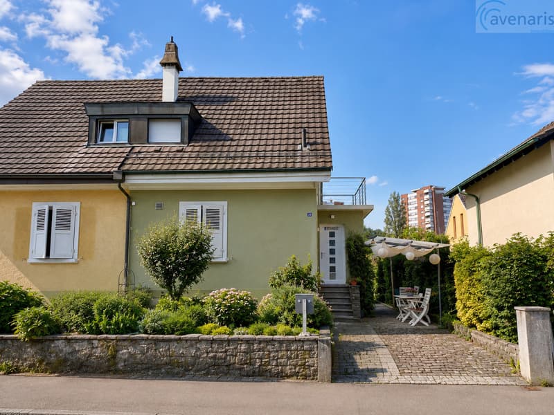 Charmantes Doppeleinfamilienhaus mit viel Potenzial in Muttenz (2)