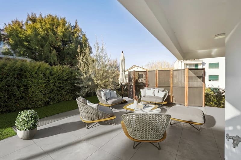 Neubau: Exklusive 3.5-Zimmer-Gartenwohnung mit grosszügigem Gartenanteil und Einstellplatz (1)