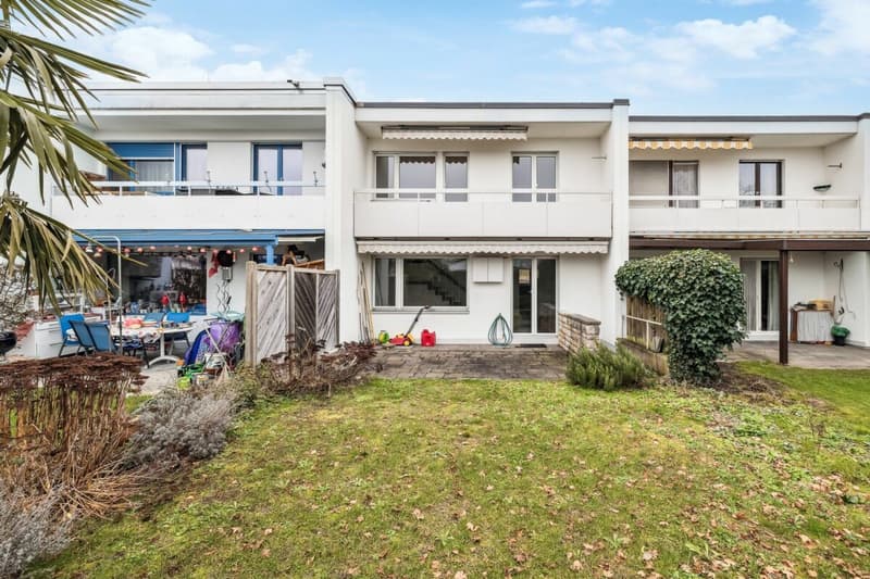 Charmantes 4 1/2-Zimmer-Reihen-Einfamilienhaus mit Hobbyraum, Gemüsegarten und Garage (3)