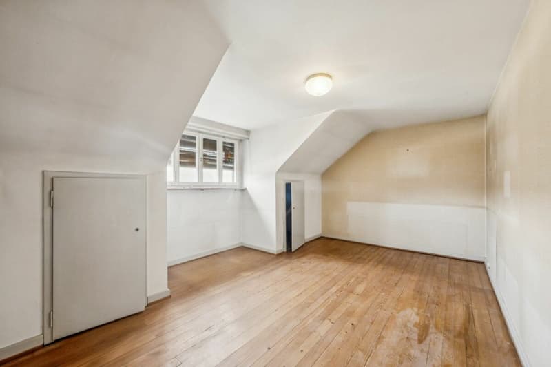 5.5-Zimmer-Reiheneinfamilienhaus mit grossem Garten und bestehender Baubewilligung in Riehen (7)