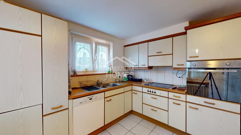 Your family nest in a prime location (5)
