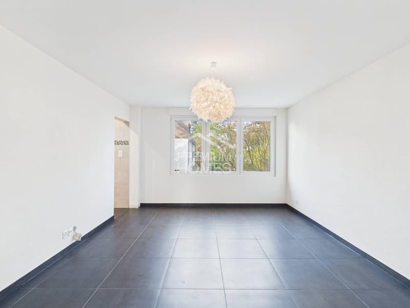 RESERVIERT (7)