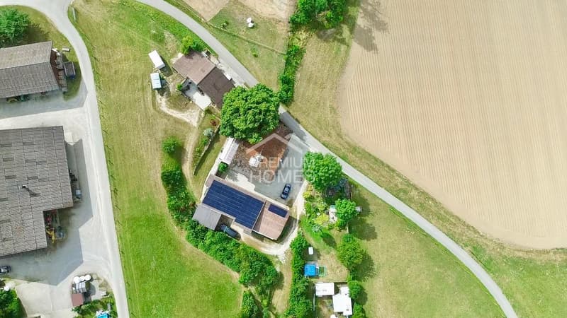 Multi-family house with horse keeping and agricultural land (2)